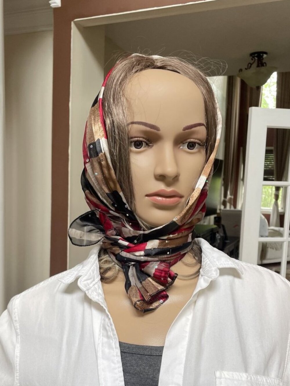 Vintage-style versatile lightweight scarf.